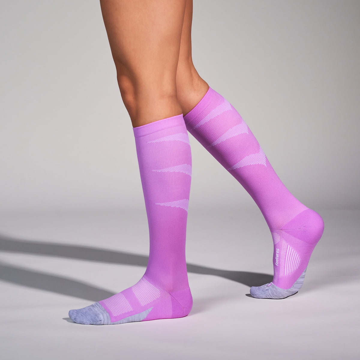 Graduated Compression Socks - Knee Socks - Shop Now – KUES