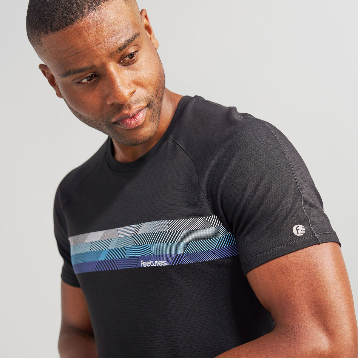 Men’s Stride Flex Performance Tee - Black Feetures Graphic