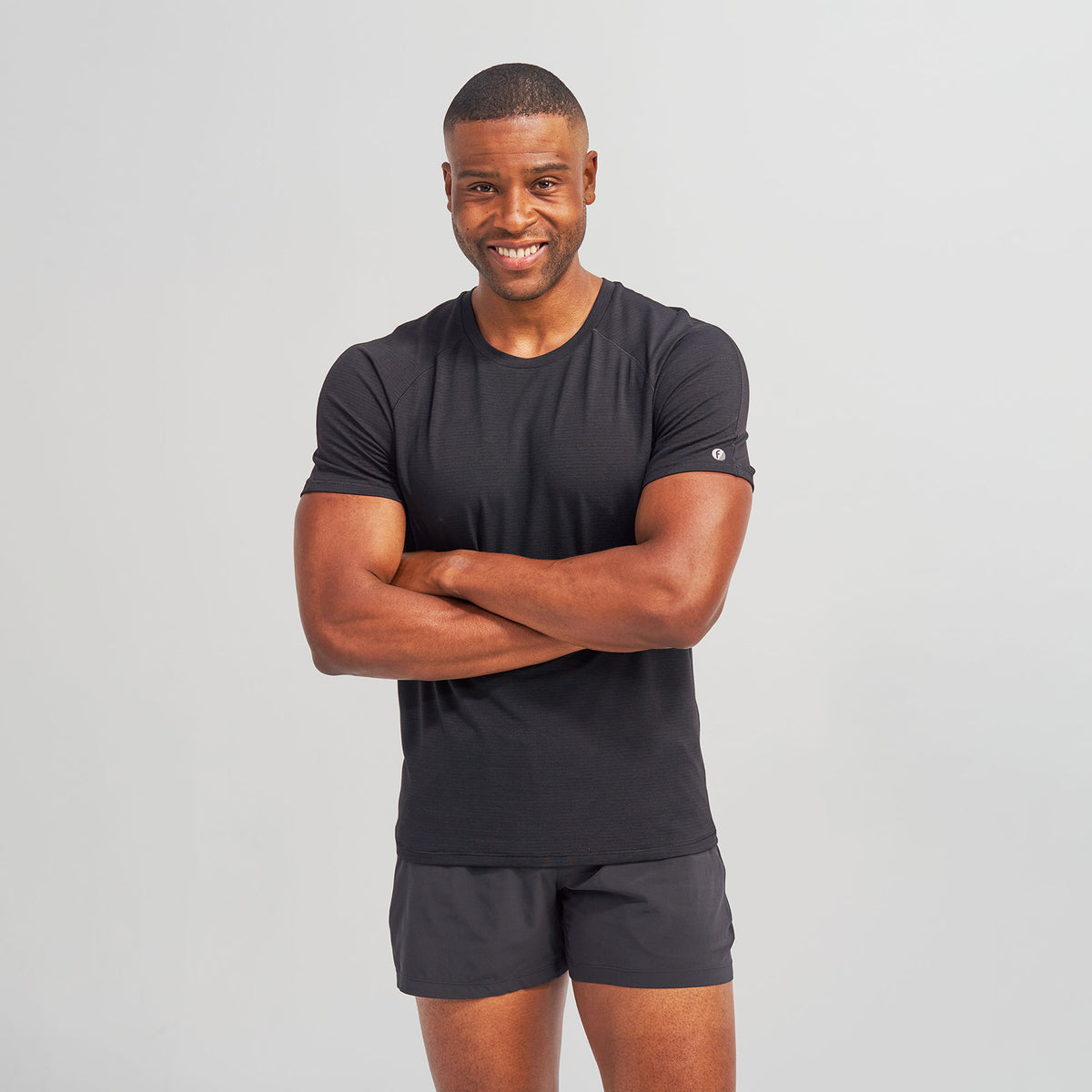 Men’s Stride Flex Performance Tee - Black | model: Jalen - Wearing Size Medium - Waist 32 Inseam 33 Chest 40