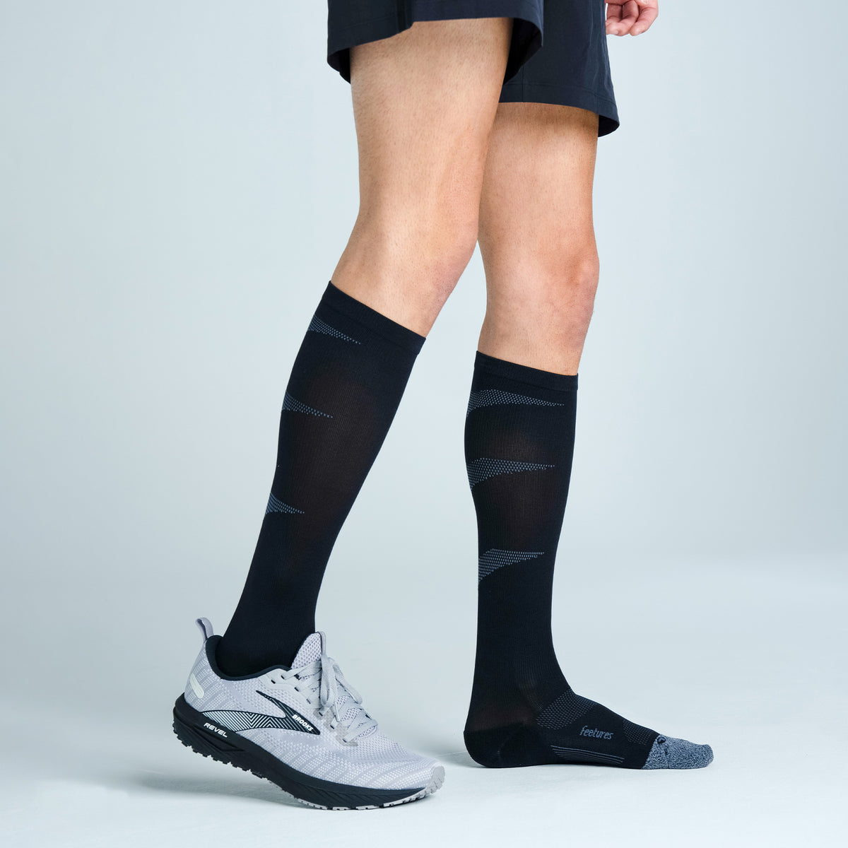 Graduated Compression Light Cushion Knee High - Black