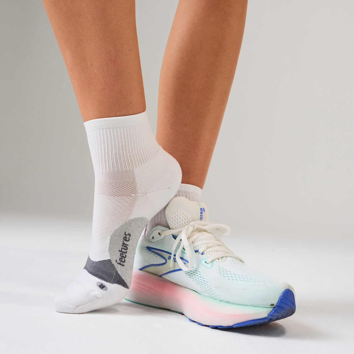 Blue White Track Mix