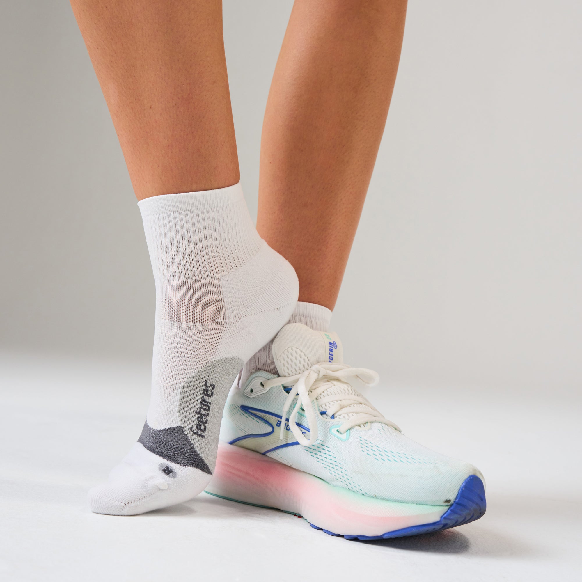 Blue White Track Mix