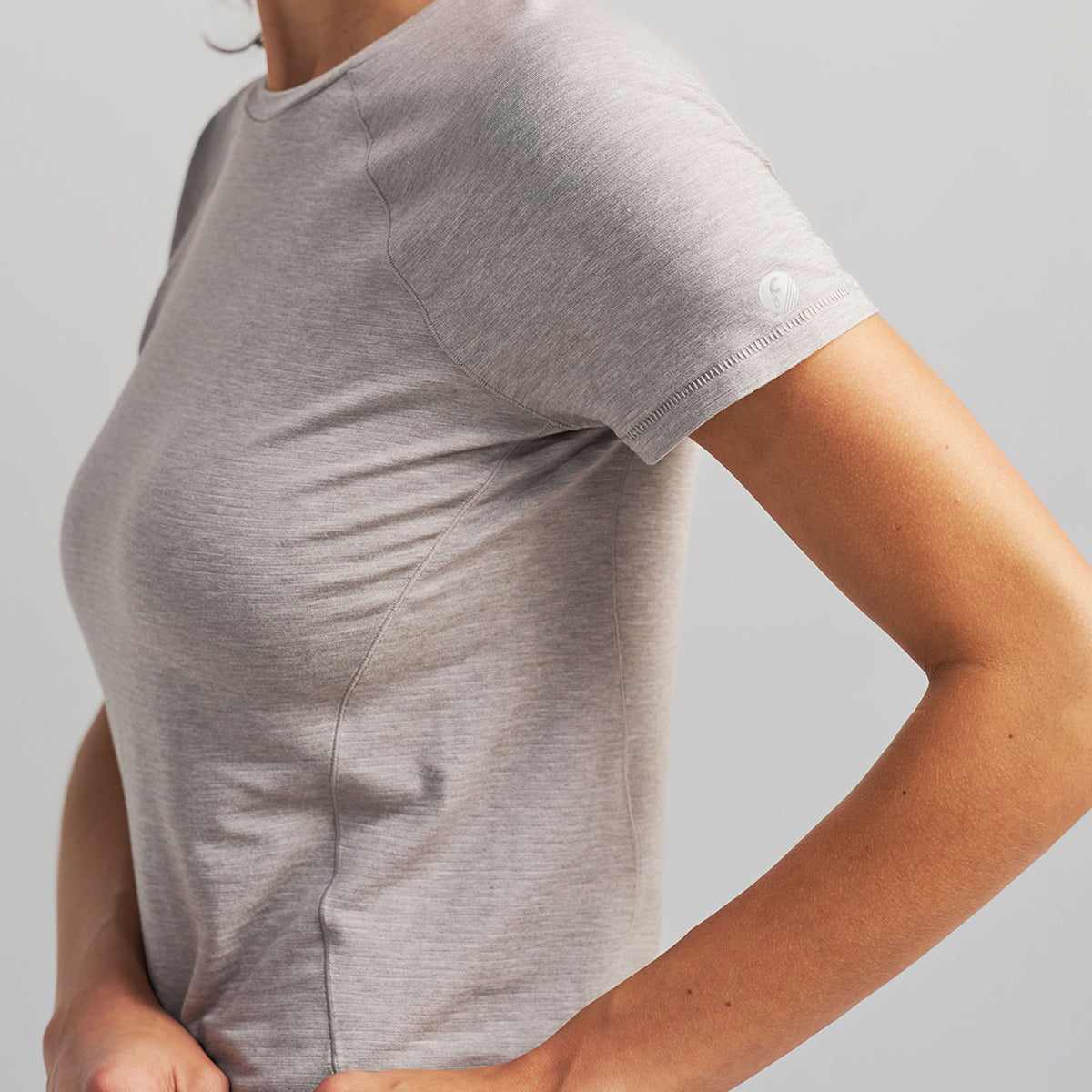 Women’s Stride Flex Performance Tee - Light Gray