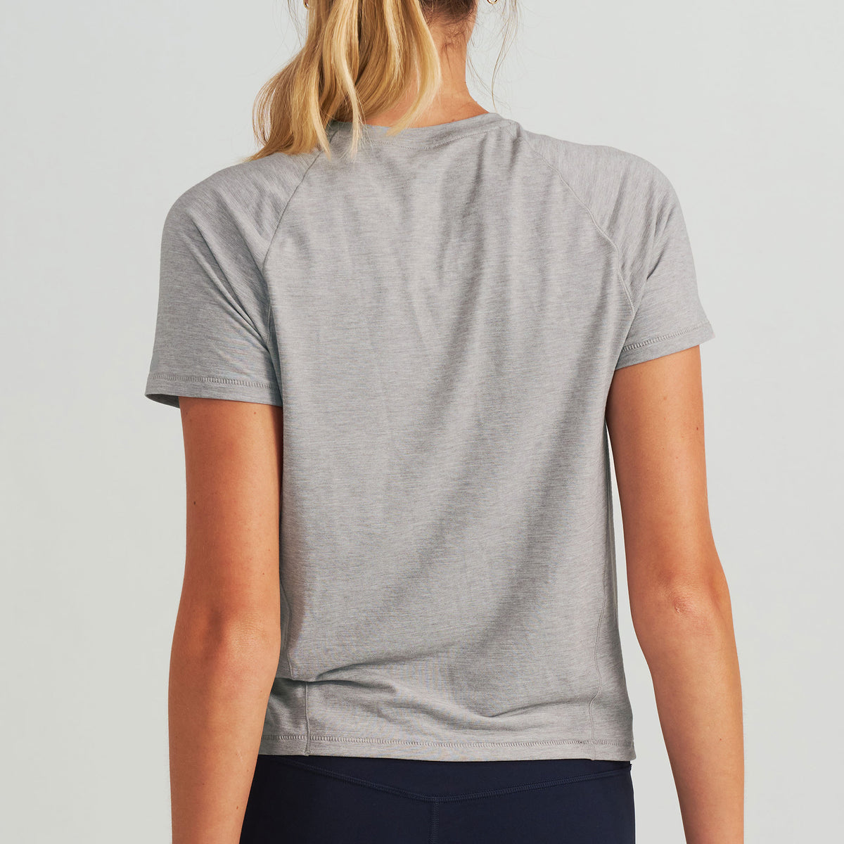 Women’s Stride Flex Performance Tee - Light Gray